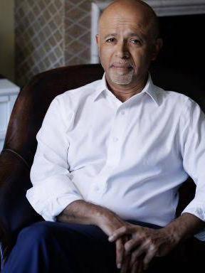 نشر آوا گستر پویا - آبراهام ورگیس - آبراهام ورگیس - Abraham Verghese - 